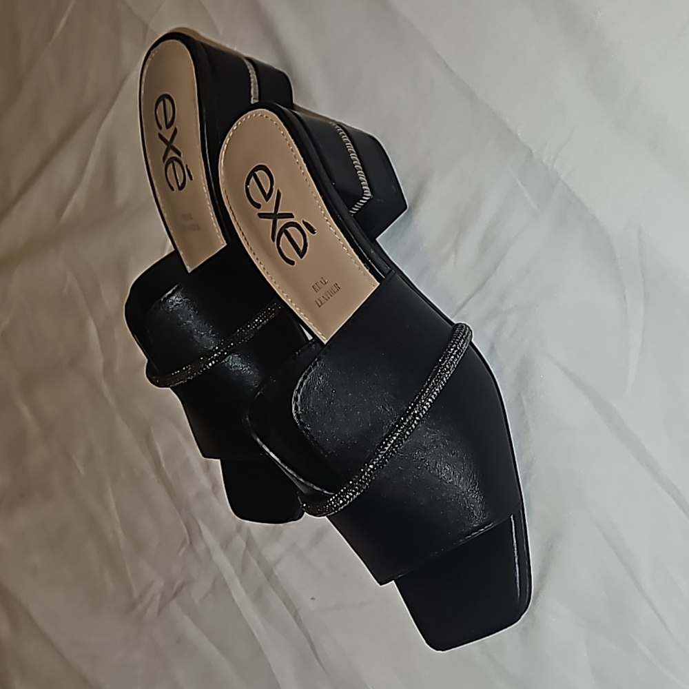SANDAL - Picture 3 of 6
